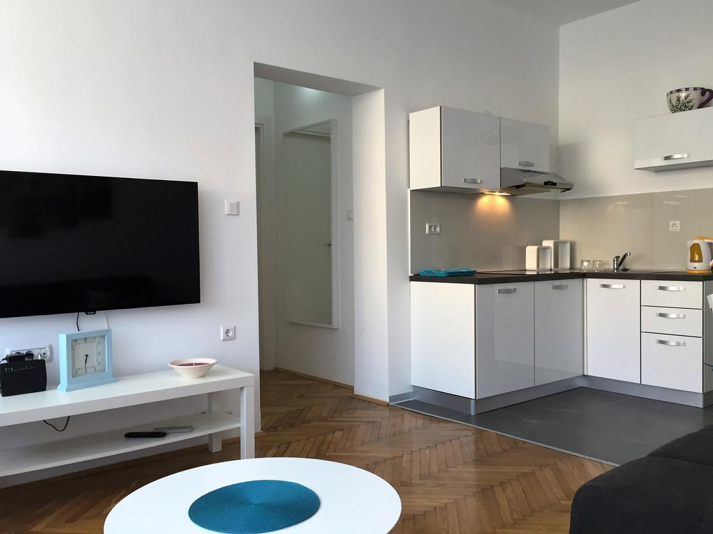 Arenacentar Apartments Pula Exterior photo