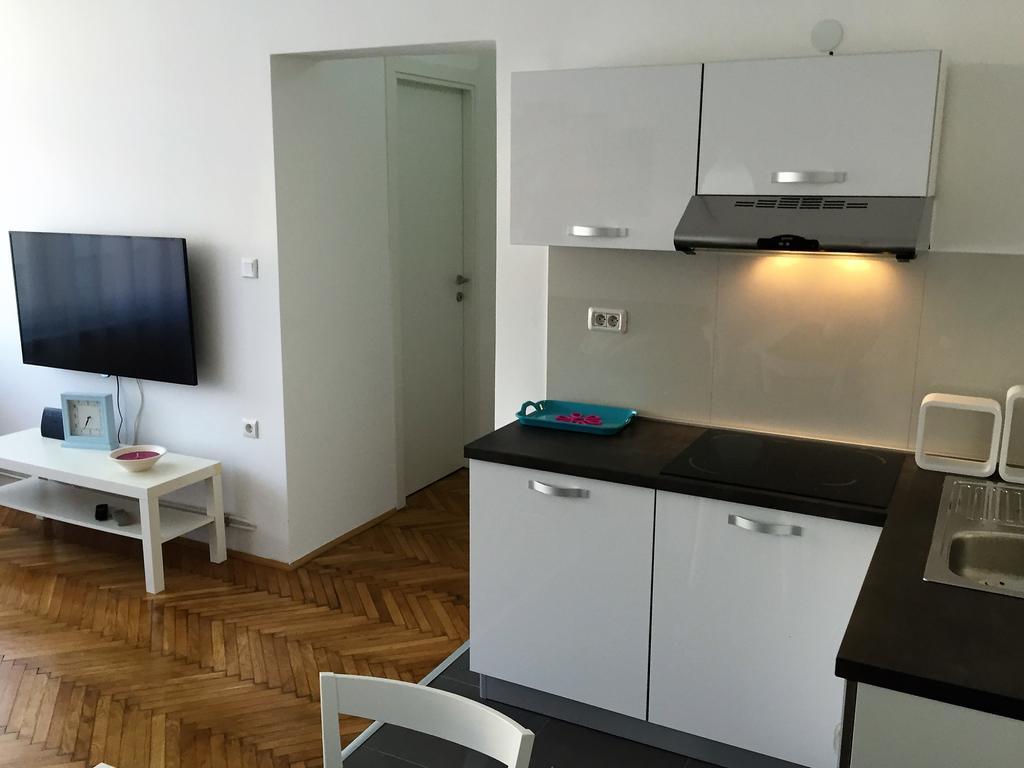 Arenacentar Apartments Pula Exterior photo