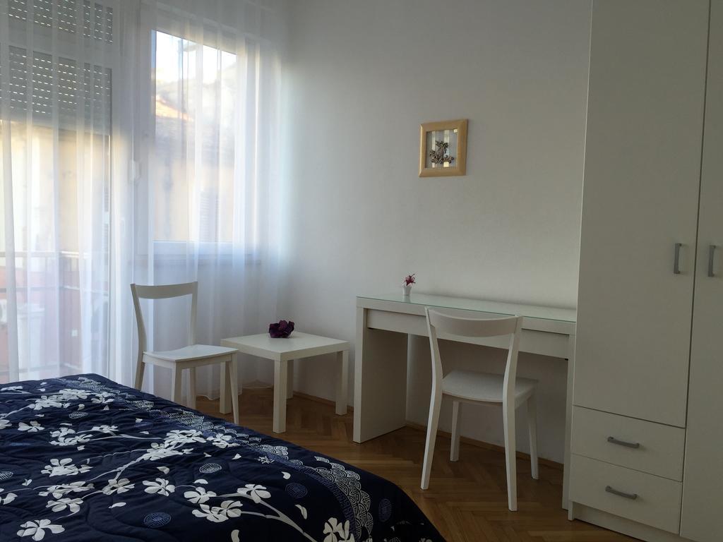 Arenacentar Apartments Pula Exterior photo